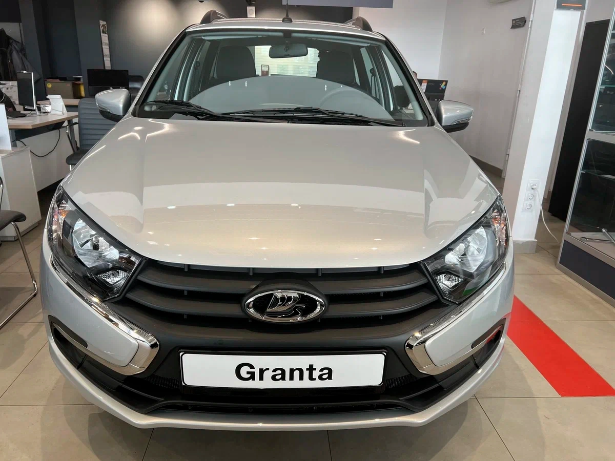 Lada Granta Универсал в Челябинск - фото №1