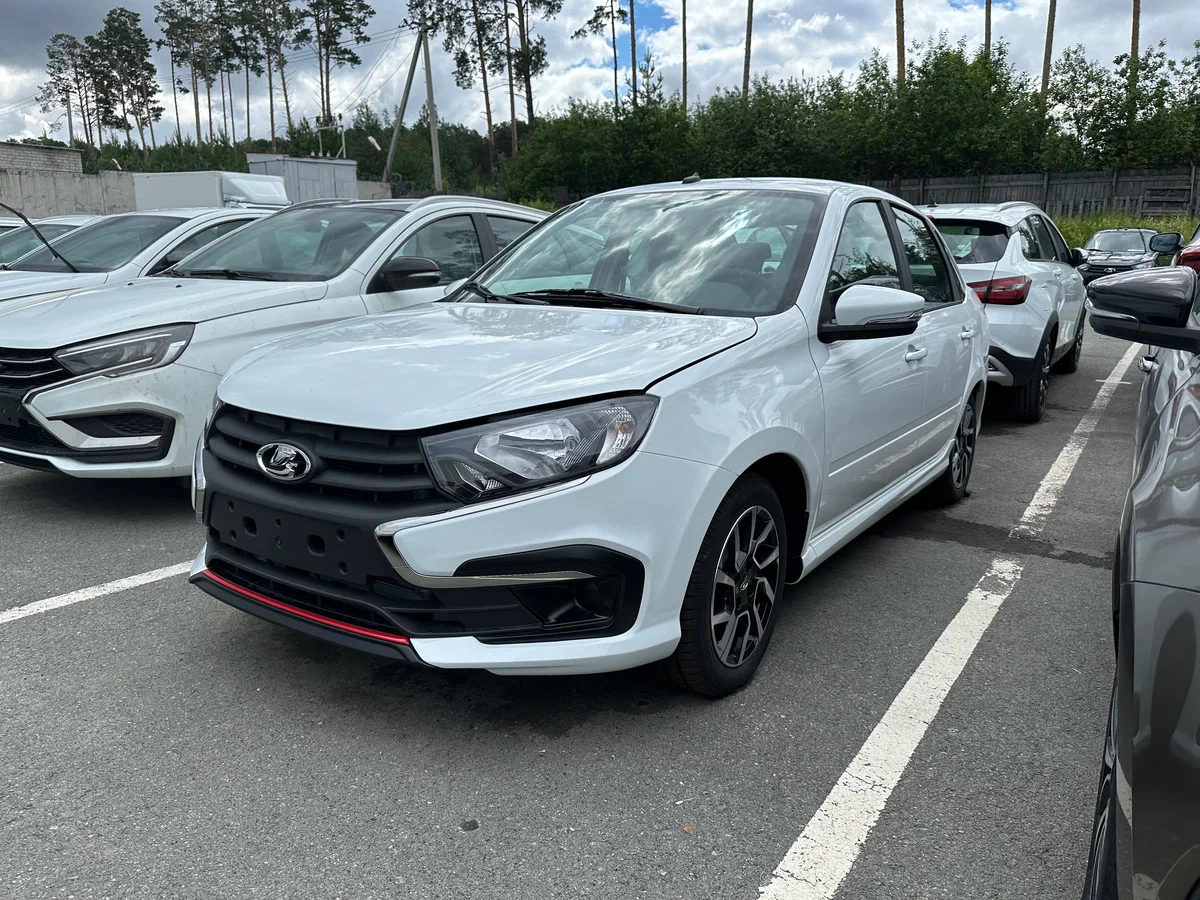 Lada Granta Sportline в Челябинск - фото №1