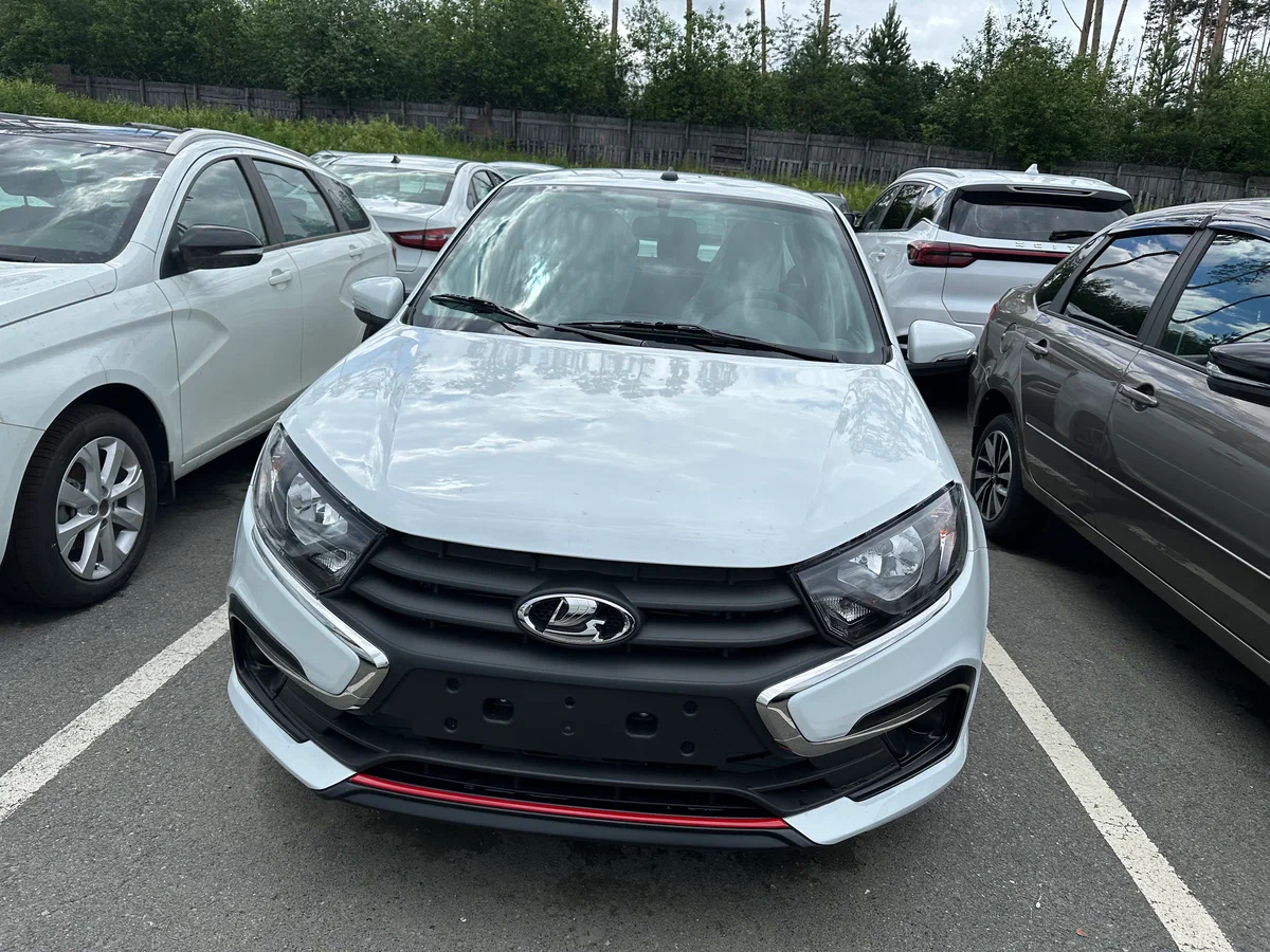Lada Granta Sportline в Челябинск - фото №2