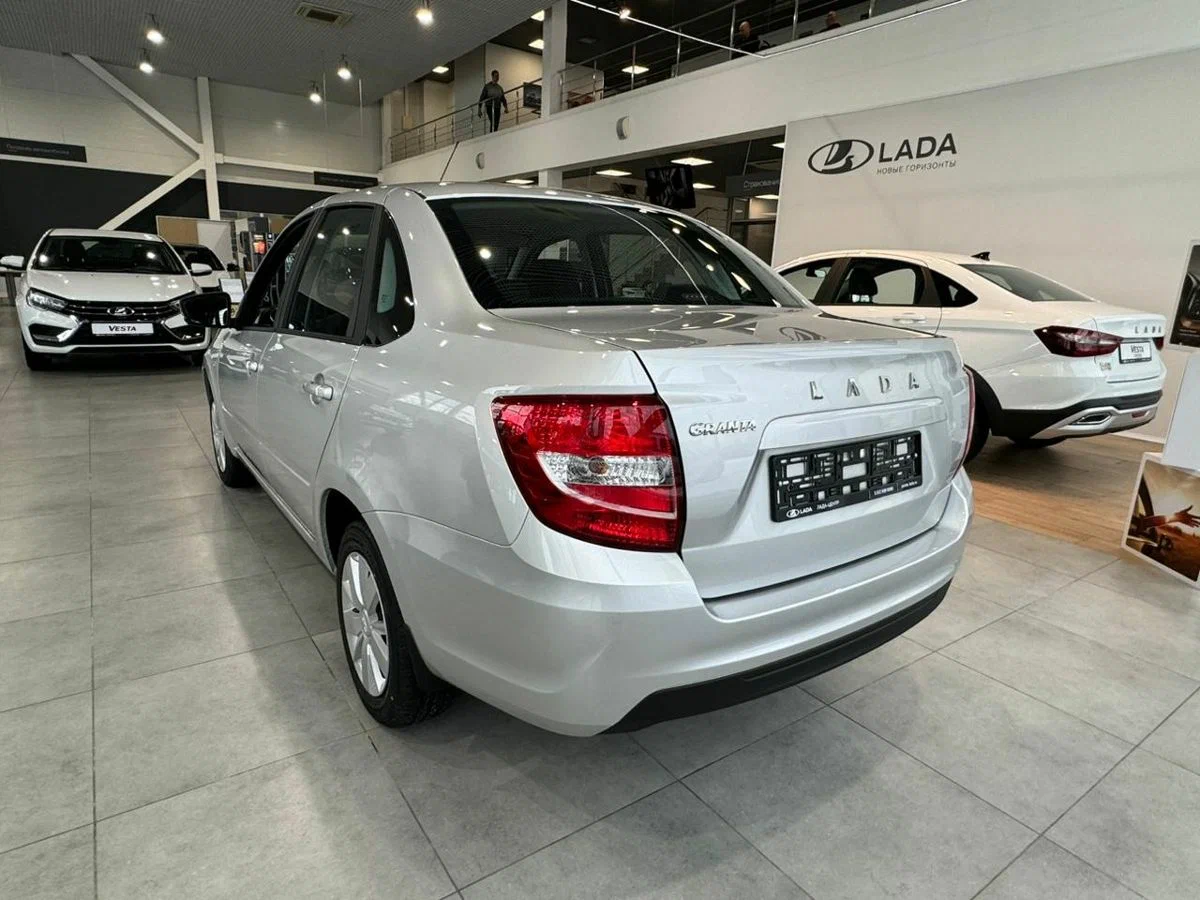 Lada Granta Седан в Челябинск - фото №3